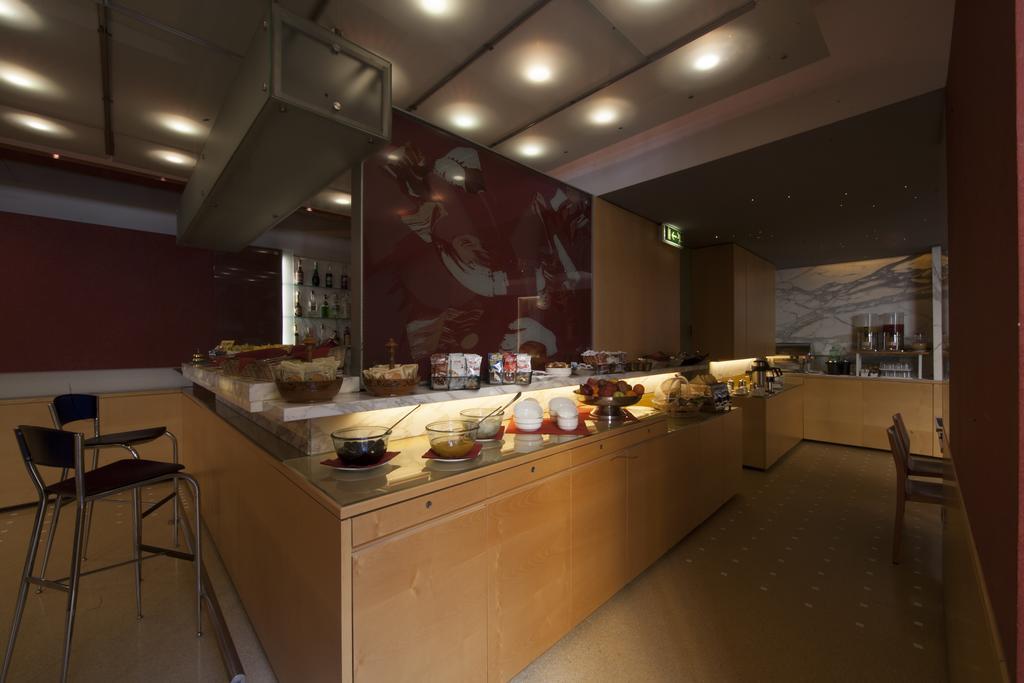 Ariosto Hotel Milan Exterior photo