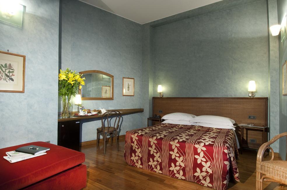 Ariosto Hotel Milan Exterior photo