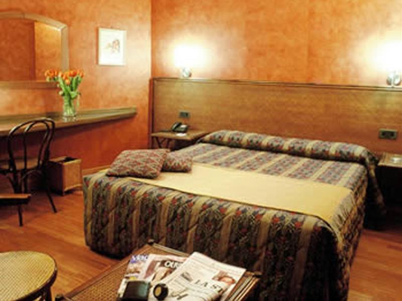 Ariosto Hotel Milan Exterior photo